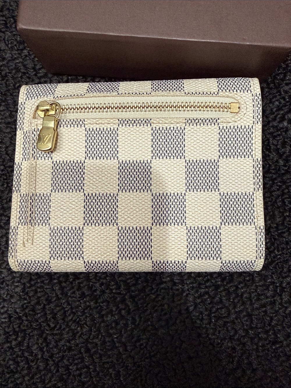 Louis Vuitton Damier Azur koala wallet - Picture 2 of 11